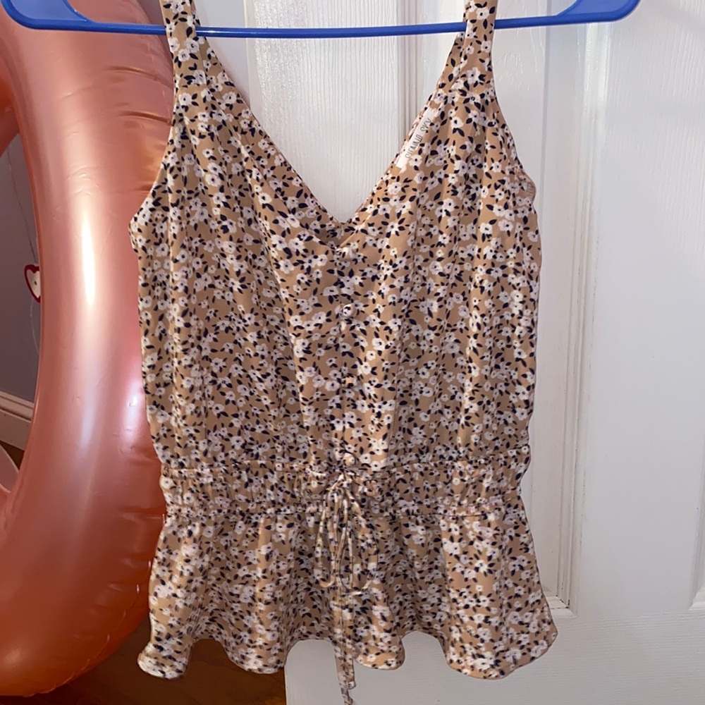 XS tank top. Floral. With tags
